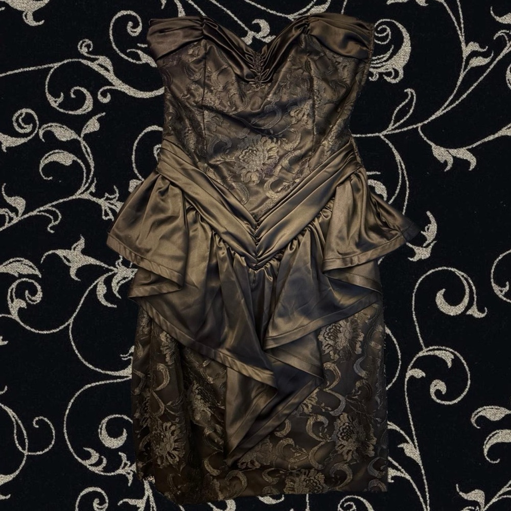 Vintage Goth black lace and satin 1980s strapless dress